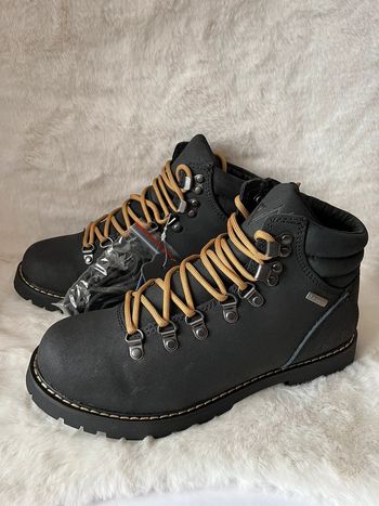 Bottines noires en cuir fourrées à l intérieur 37