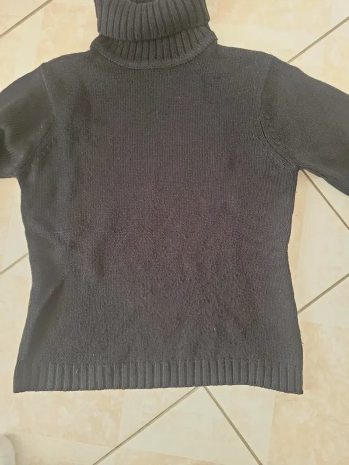 Pull col roulé taille 42/44 - photo numéro 2
