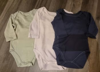 Lots de 3 bodies bébé 3mois