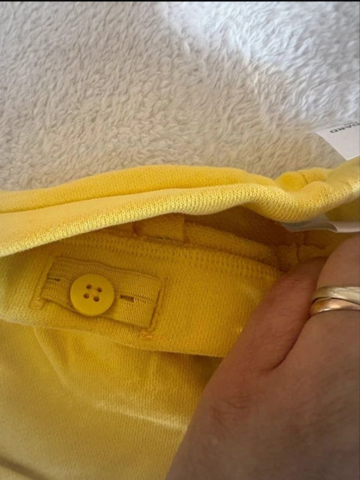 Short Jaune Soleil – Confort et Style pour Bébé - photo numéro 4