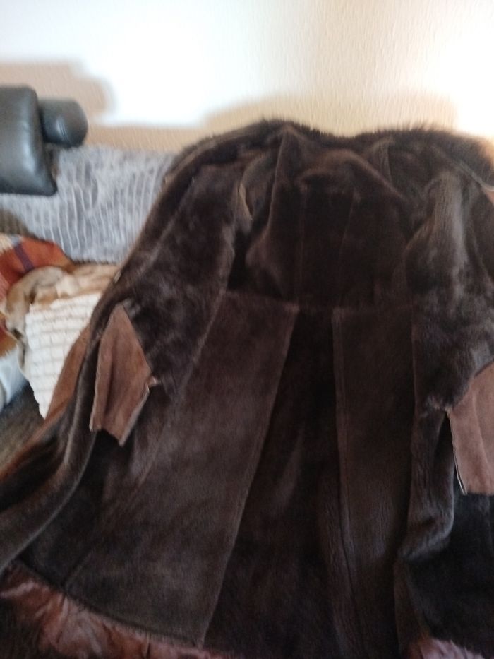 Manteau fourré Y2k style empire Vintage dressing lire descriptif - photo numéro 3