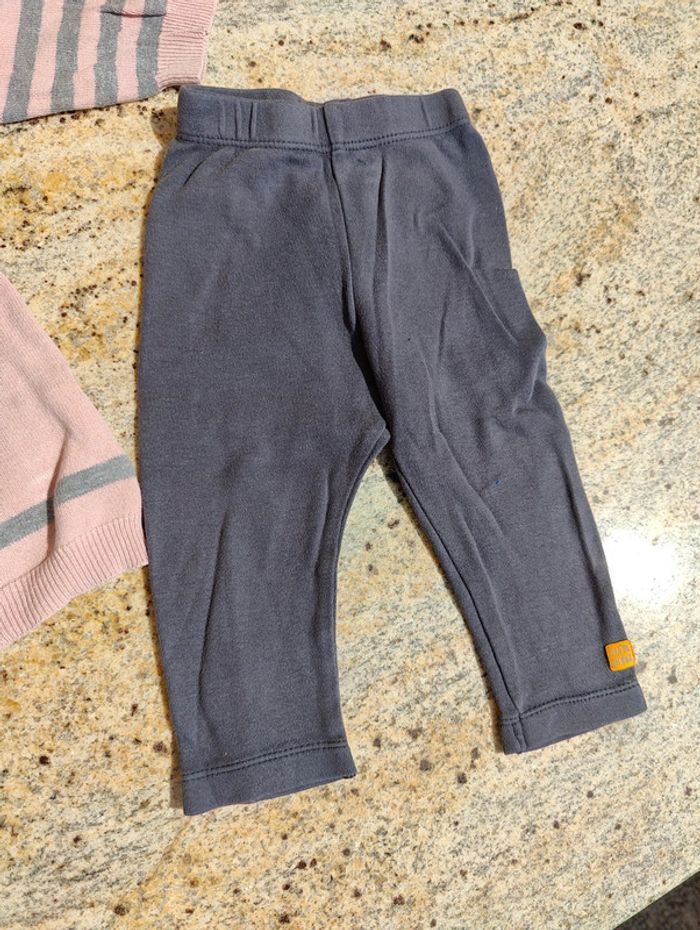 Robe licorne rose avec legging gris 9 mois - photo numéro 3