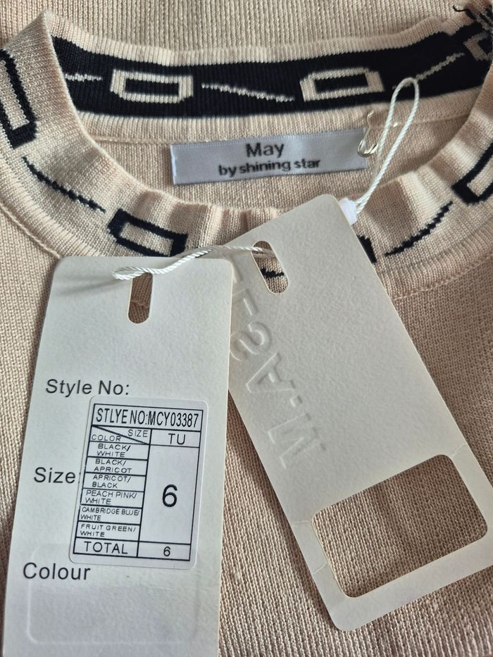 Pull Femme Crème et Noir Taille Unique - photo numéro 3