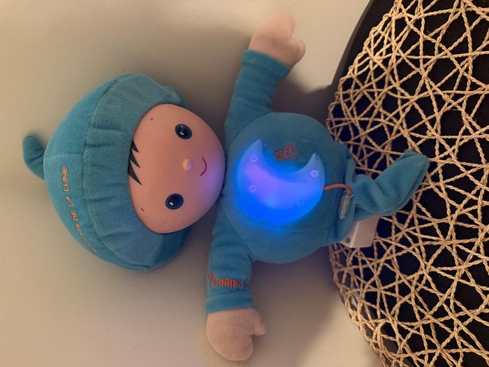 peluche veilleuse bleue lumidodo "au clair de la lune" - ouaps - - photo numéro 2