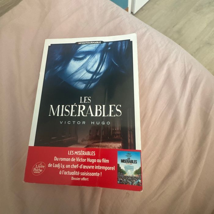 Livre les misérables