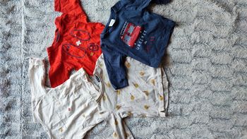 Lots de 4 hauts manches longues
3 mois