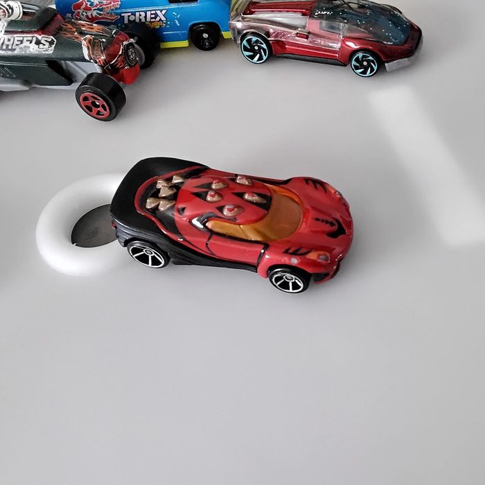 Lot de 9 voitures Hot Wheels - photo numéro 3