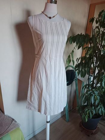 Robe rayée cintrée