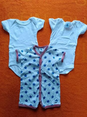 Combi courte pyjama ⭐ + 2 bodies Petit Bateau 3 mois 60 cm