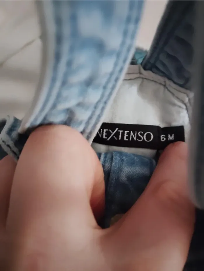 Robe en jean et son body 6 mois - photo numéro 3