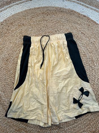Short Homme Under Armour Loose Beige et Noir Taille M | Très Bon État | SNVintagefr | SM1506