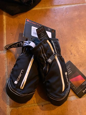 Mouffles bébé Intersport cairn