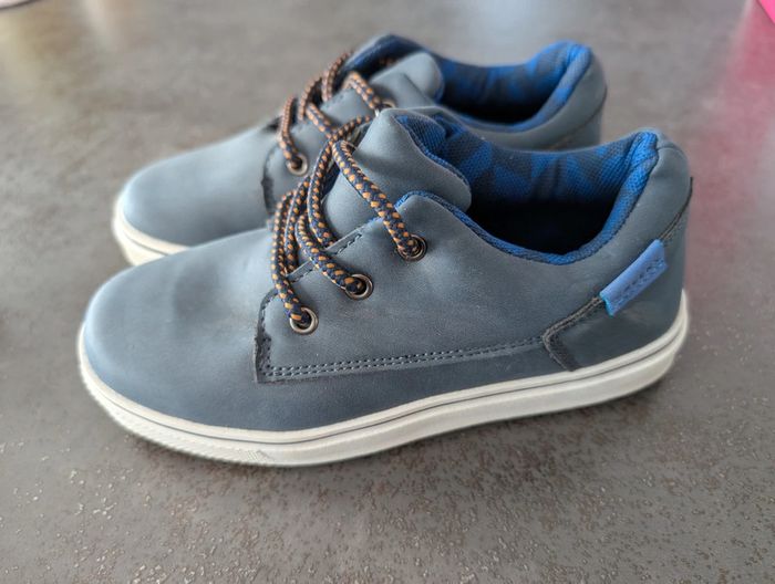 Baskets à lacets chics garçon 30 comme NEUVES - photo numéro 2