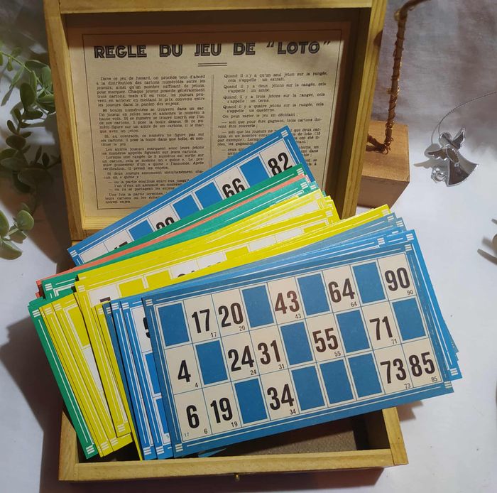 Coffret bois ancien jeu de Bingo/ Loto français