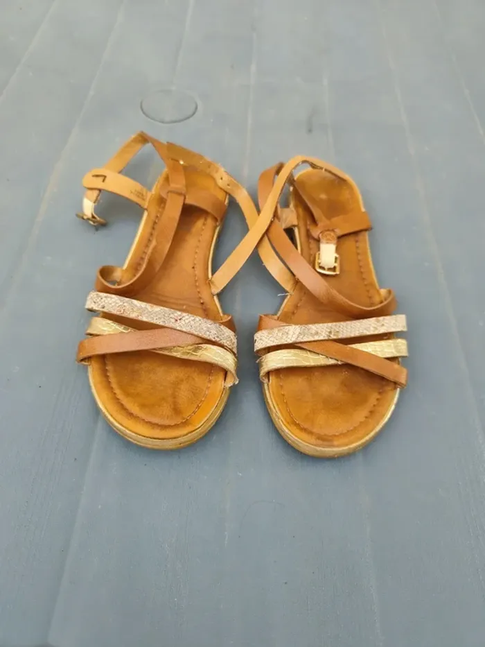 Nu-pieds taille 37