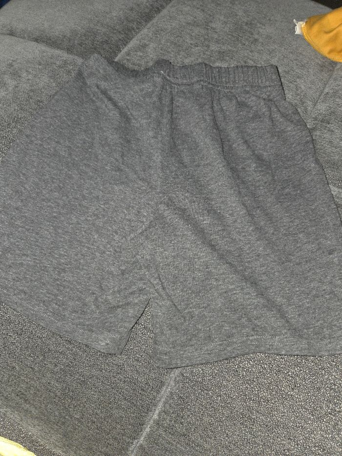 Short pokemon - photo numéro 2