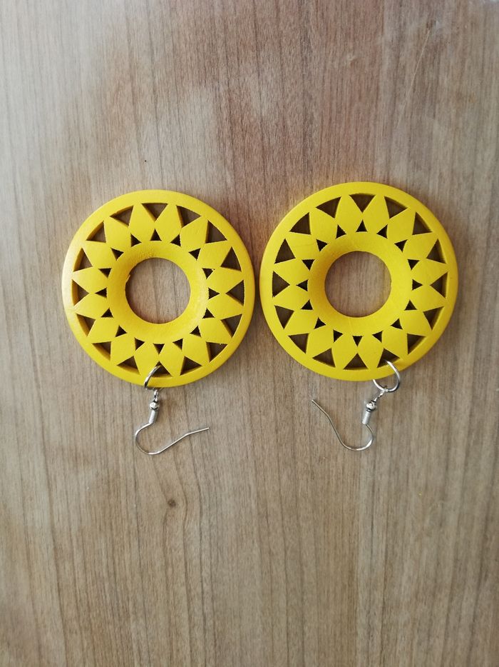 Boucles d'oreilles jaunes - photo numéro 2