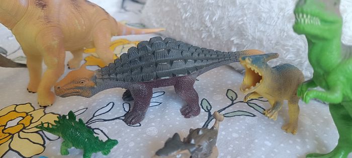 Lot de figurines dinosaures - photo numéro 5