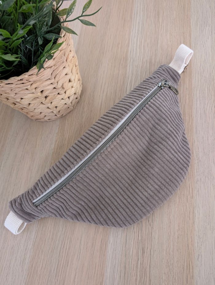 Sac banane enfant  velours côtelé marron - photo numéro 3