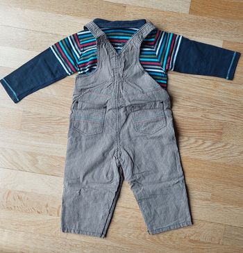 Ensemble salopette  + haut 23 mois