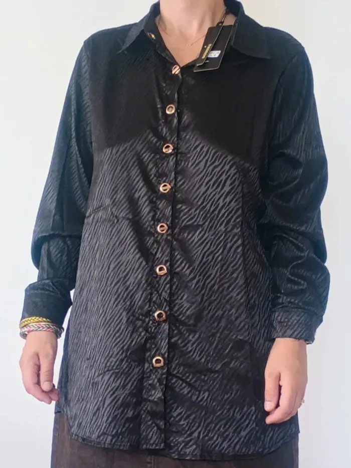 chemisier noir satin T S/M - photo numéro 2