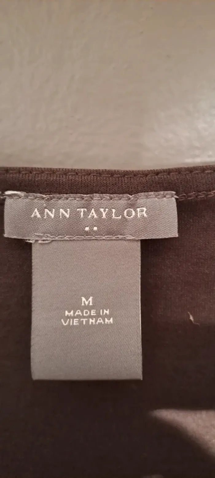 T Shirt femme marron manches courtes - Marque Ann Taylor - Taille 38 - Très bon état. - photo numéro 3