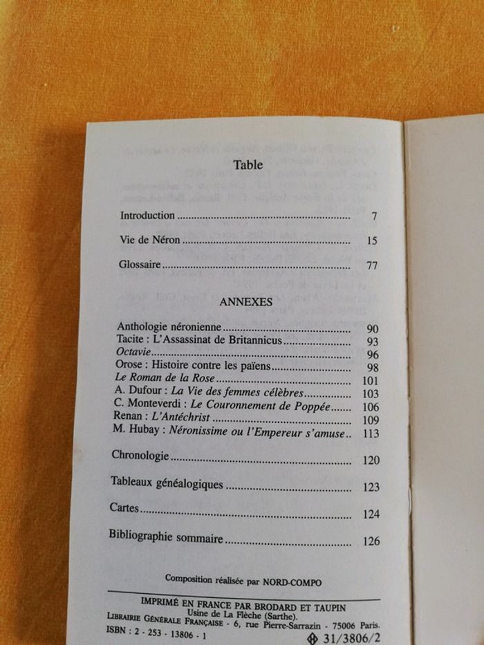 Livre. Vie de Neron. Suetone. Scolaire - photo numéro 3