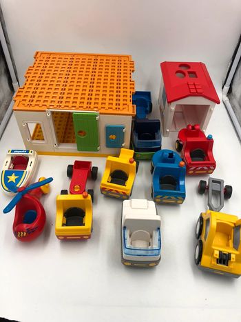 Lot de véhicules + 2 bâtiments Playmobil 1 2 3