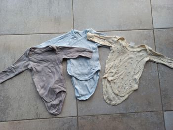 Lot de 3 bodys 3 mois