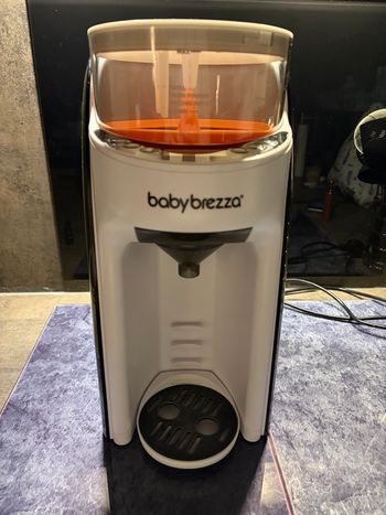 Baby Brezza – Préparateur automatique de biberons 🍼