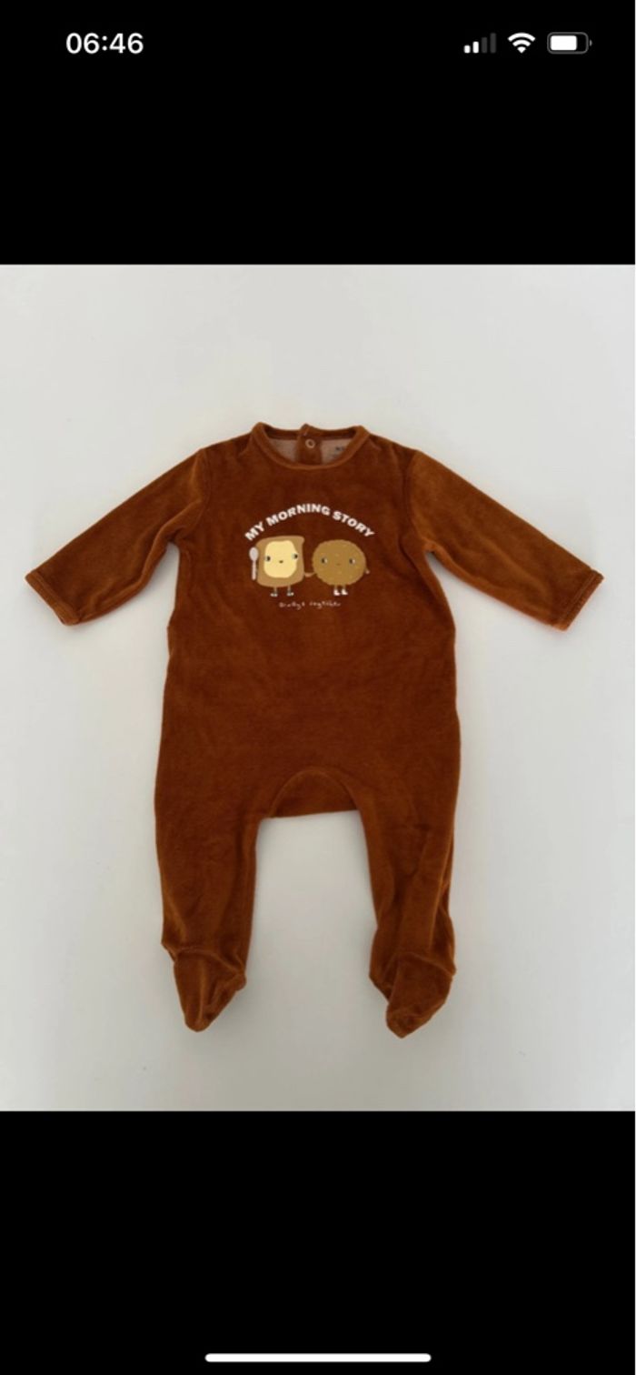 Lot 9 pyjamas 6 mois - photo numéro 5