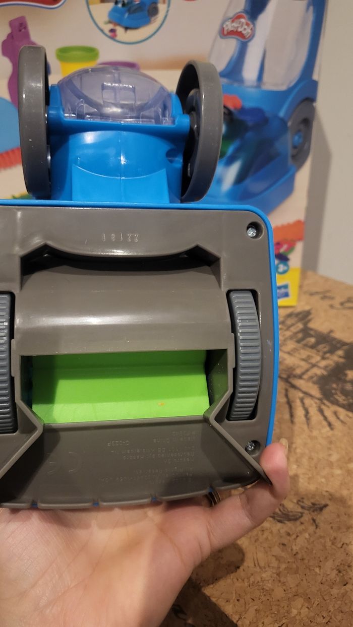 Pâte à modeler aspirateur - photo numéro 8