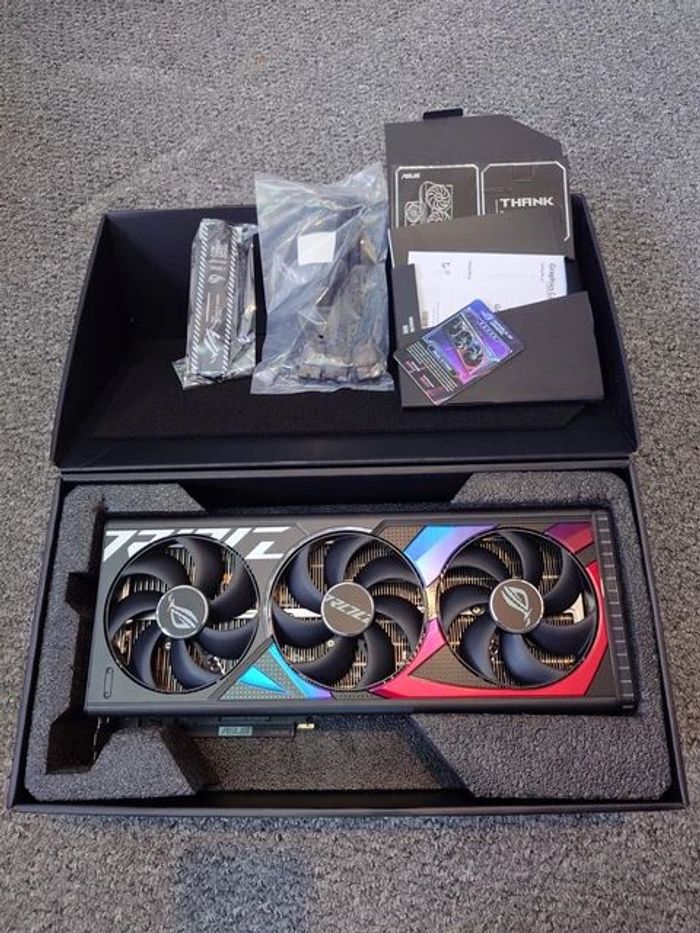 Carte_graphique_ASUS_ROG_Strix_GeForce_RTX_4090