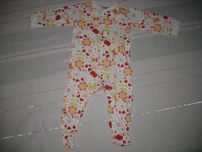 PYJAMA FIN BLANC A FLEURS BÉBÉ FILLE "H&M" - 6 MOIS - n°01 - photo numéro 3