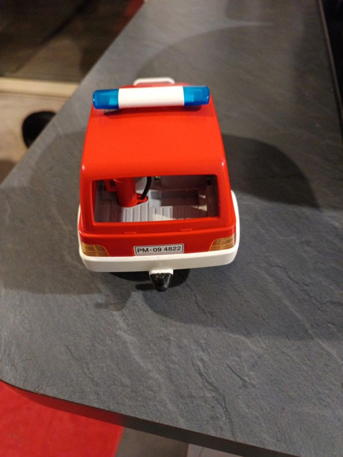Playmobil voiture pompiers - photo numéro 4