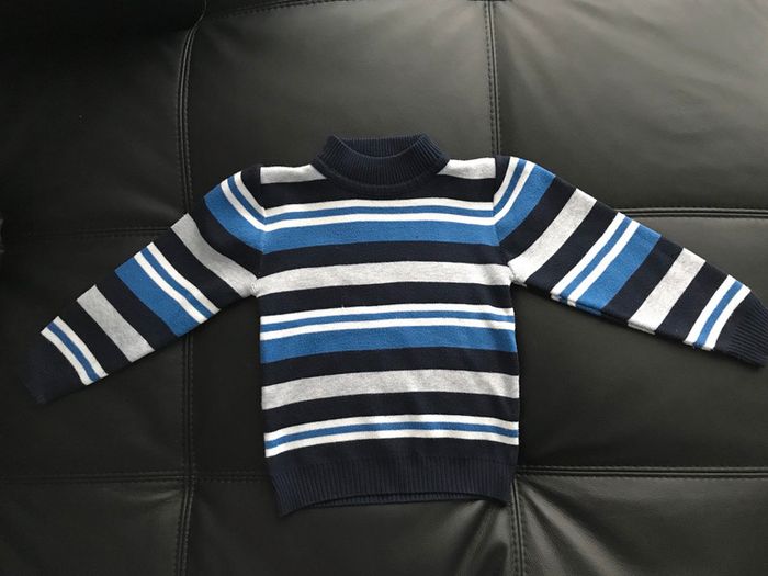 Pull col montant taille 2 ans