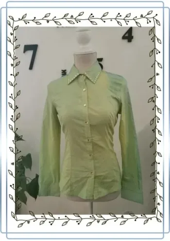 Chemise verte "Forget me not", taille M, neuf avec étiquette valeur 14€