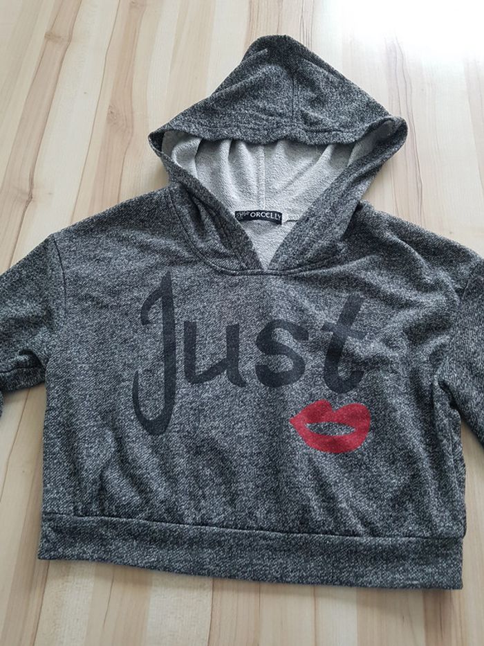 Sweat court stylé à capuche 12 ans - photo numéro 4