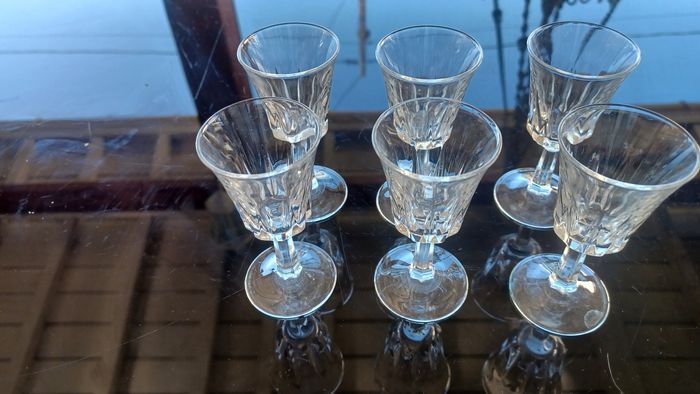 Verres à pied à alcool lot de 6 en très bon état - photo numéro 2