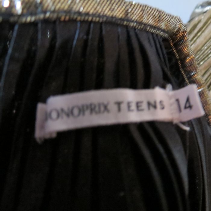 ✨ T-shirt/haut métallisé doré plissé – MONOPRIX TEENS – Taille 14 ans ✨ - photo numéro 10