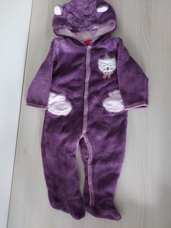 Grenouillère à capuche fille 6mois