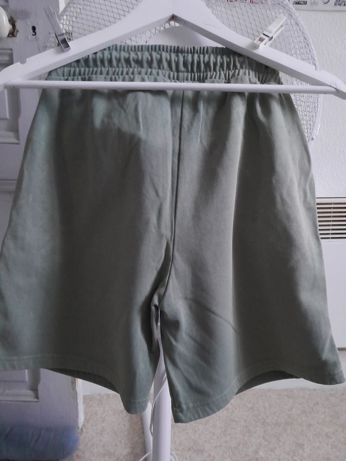 Short garçon de Marque Hummel Taille 14 ans - photo numéro 5