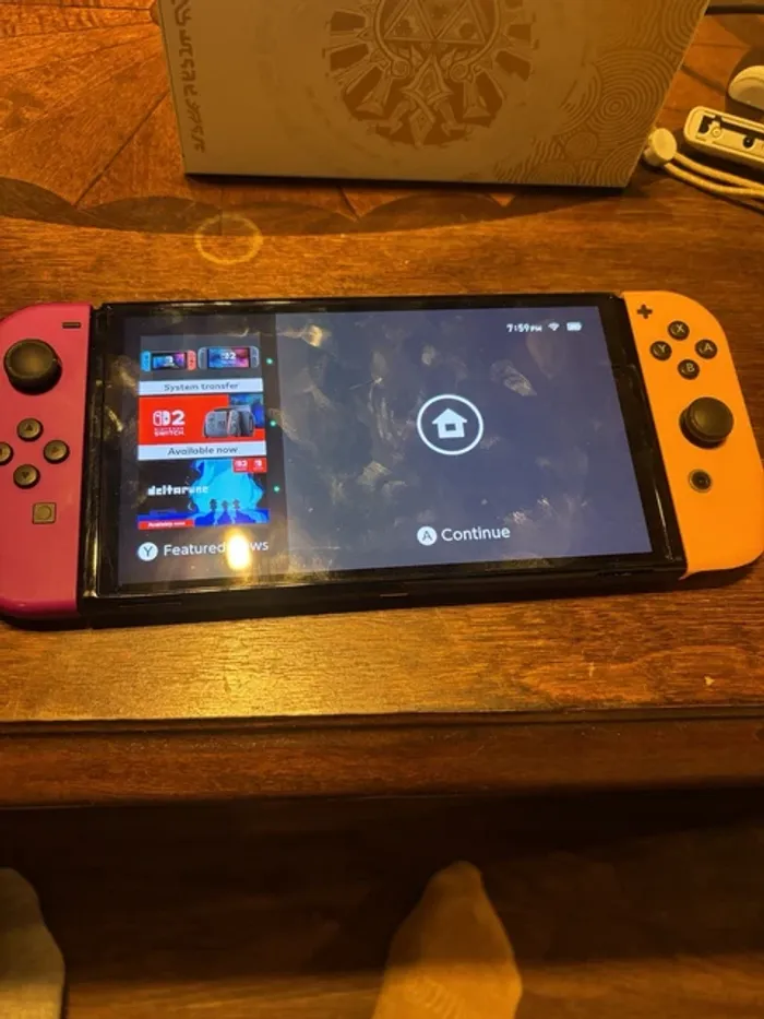 Console Nintendo Switch OLED Legend of Zelda : Tears of the Kingdom Edition - photo numéro 2