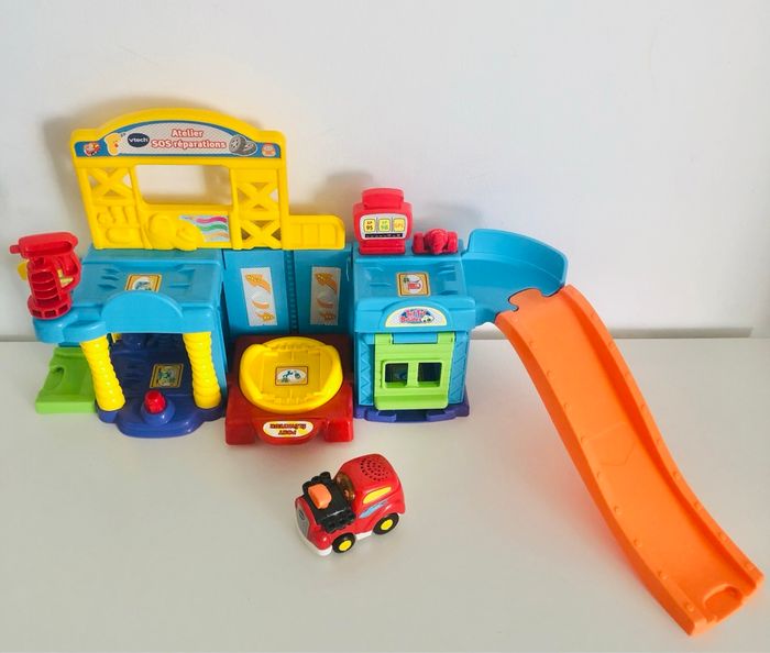 Atelier SOS Réparation avec une voiture interactive - photo numéro 2