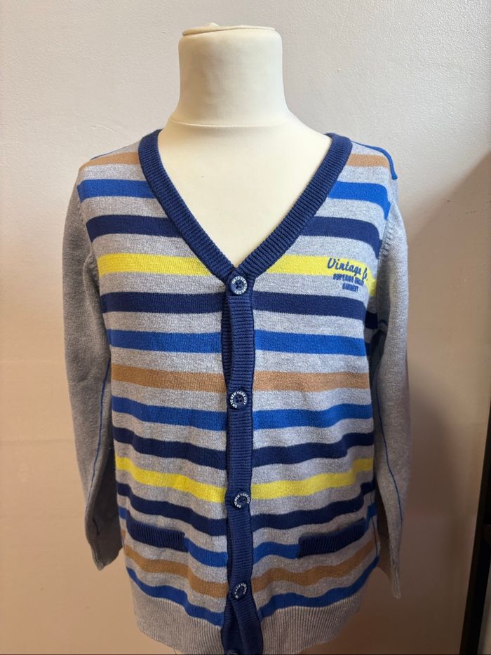 Gilet garçon taille 122
