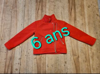 Veste style perfecto rouge 6 ans