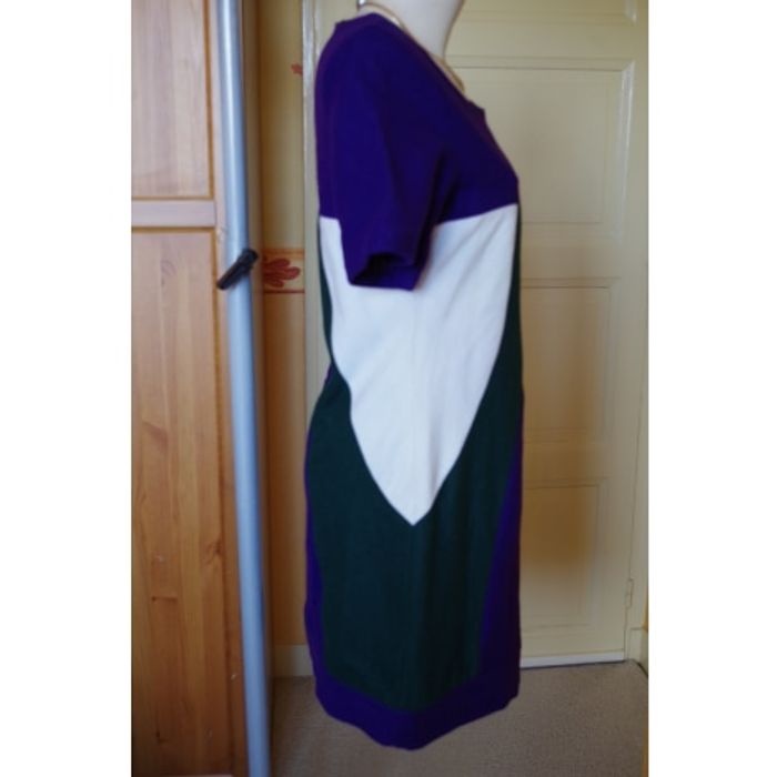 ROBE COURTE Lavand. - Taille 40 - photo numéro 4