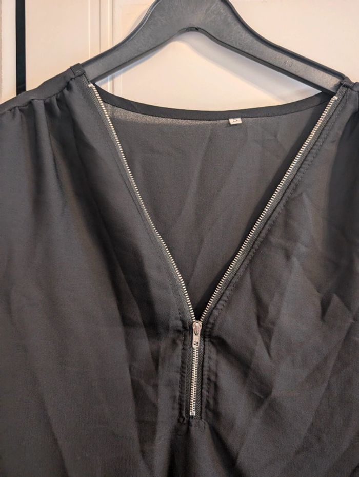 Blouse noire - photo numéro 3