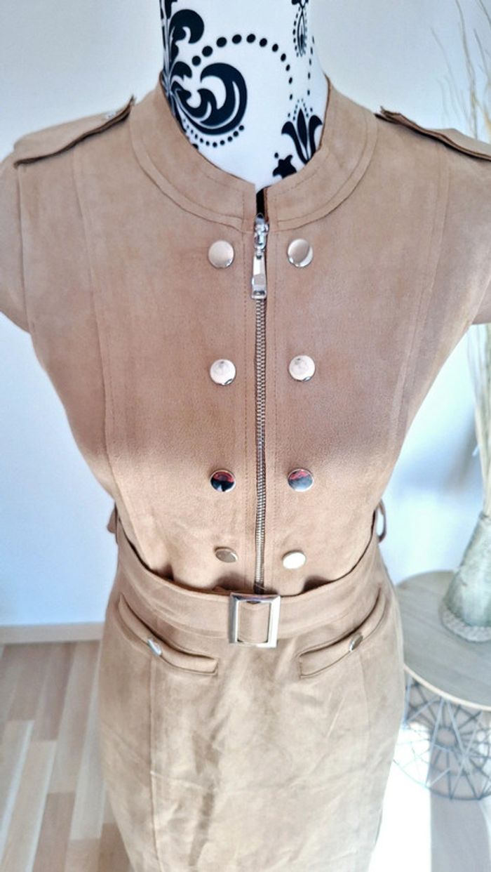 Magnifique! Élégante robe femme en peau de pêche taille 36 - photo numéro 4