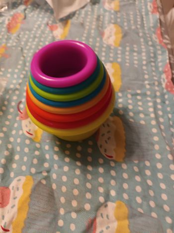 8 tasses à empiler
